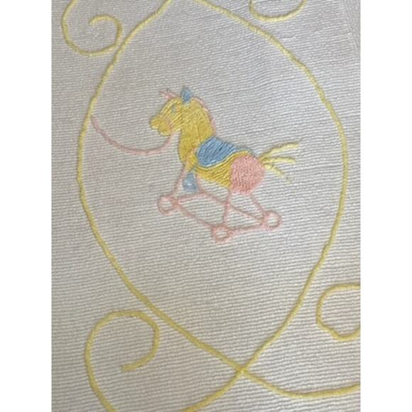 Rare GORGEOUS VINTAGE Chenille Baby Crib Blanket Rolling Horse Pony Pastel Soft